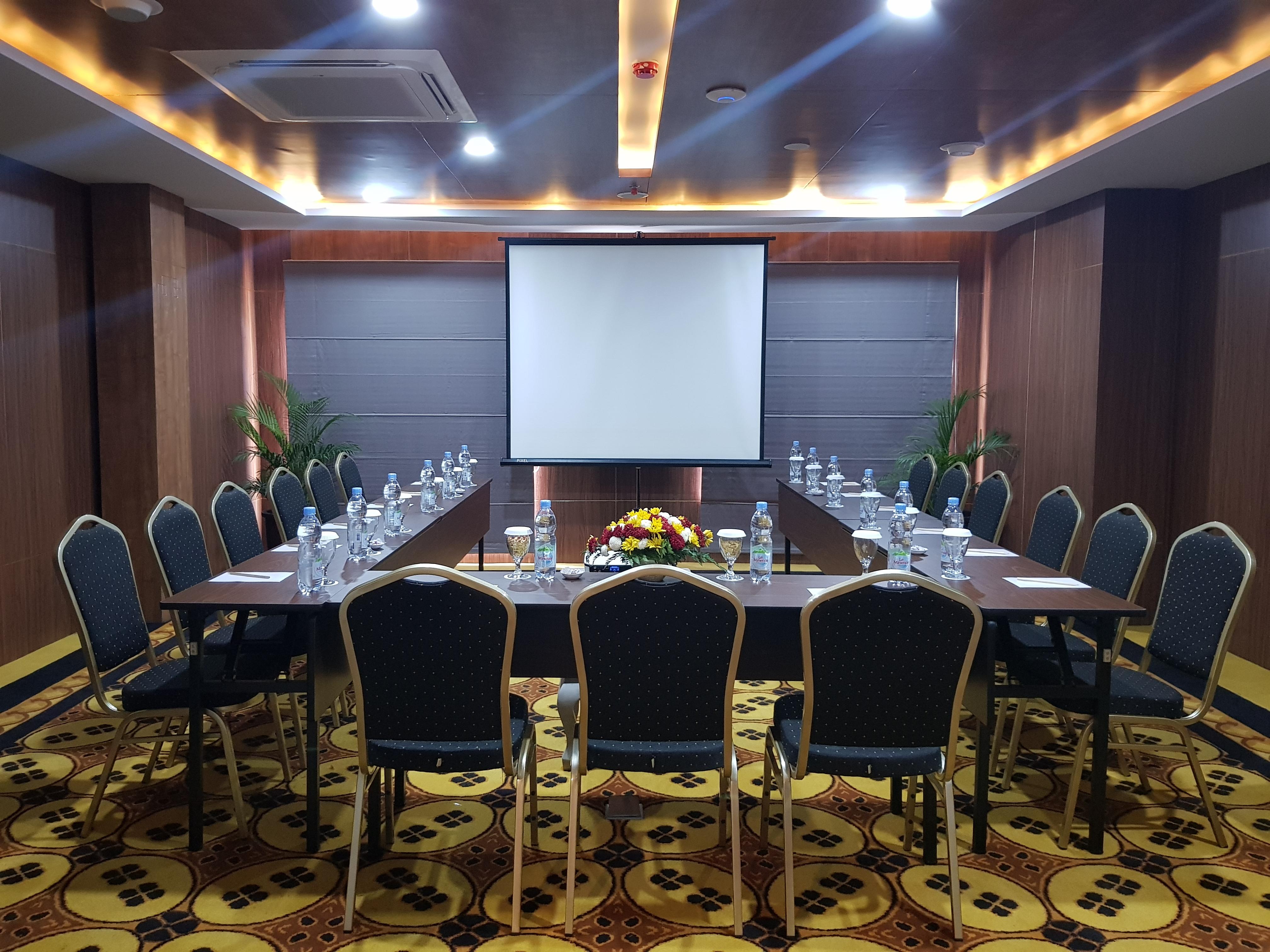 El Hotel Yogyakarta Malioboro Exteriör bild